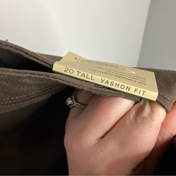 NWT Eddie Bauer Vashon Fit Pants brown size 20 tall - Picture 6 of 7